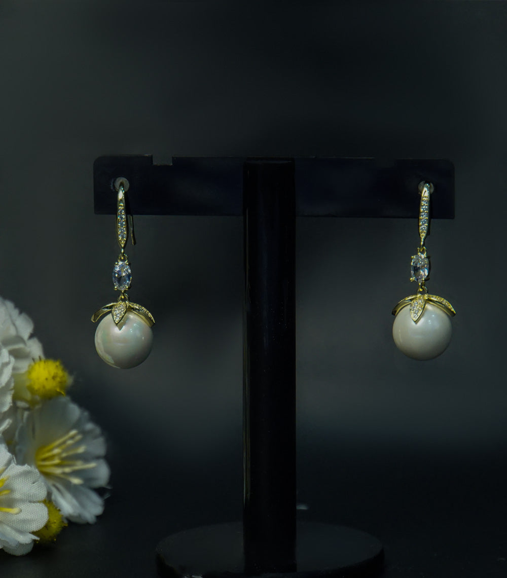 Pearl Earrings with Sparkling Stones