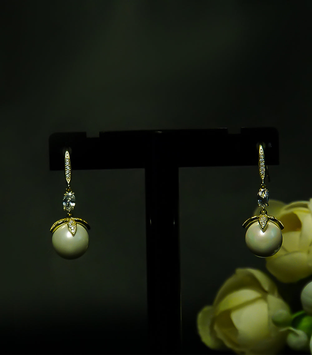 Pearl Earrings with Sparkling Stones