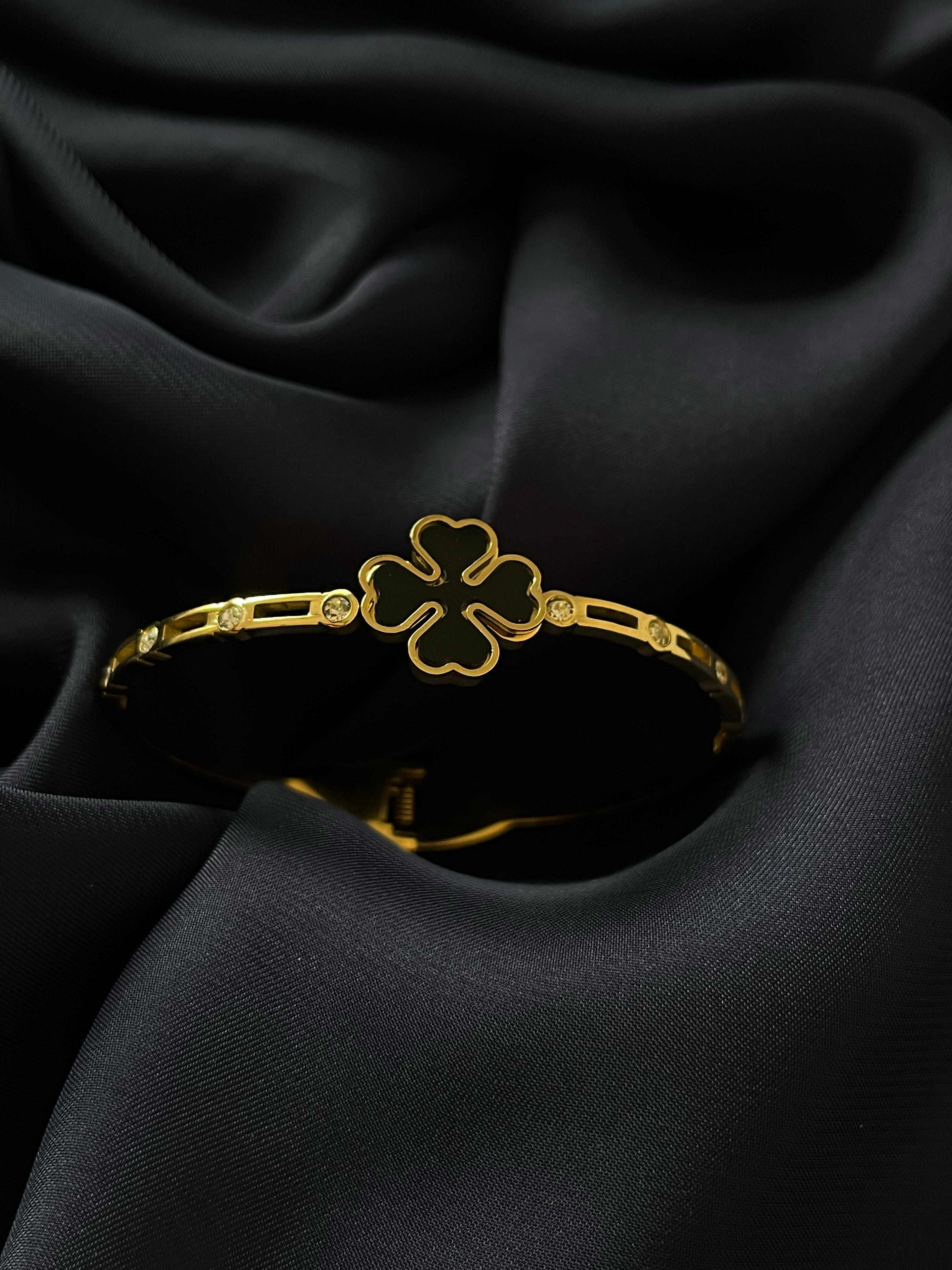Gold Bracelet with Black Stone Flower