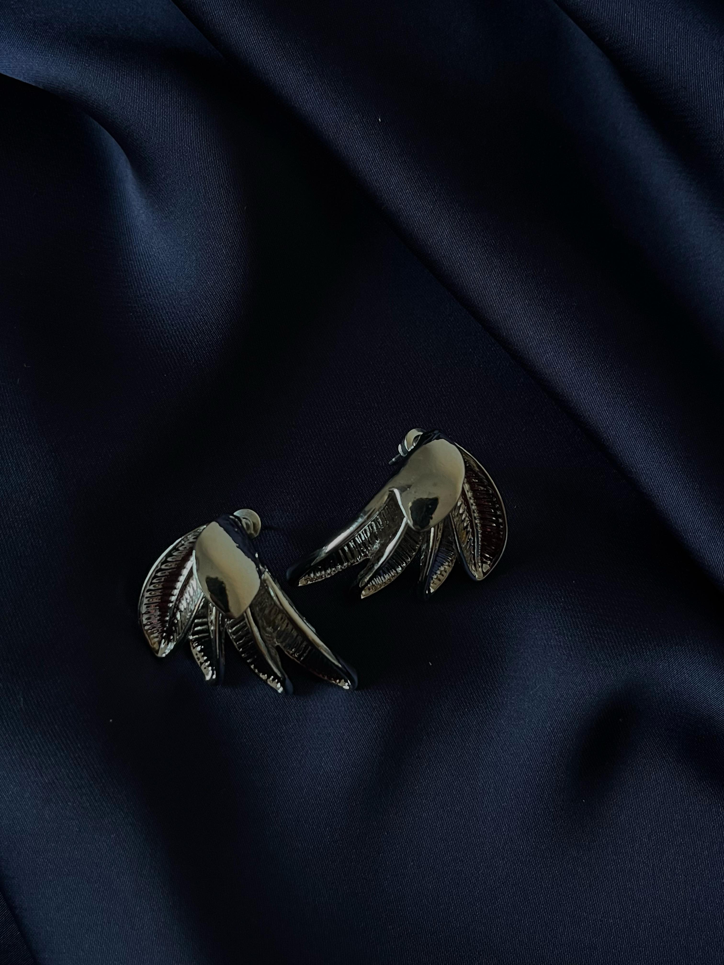 Trendy Metal Silver Studs