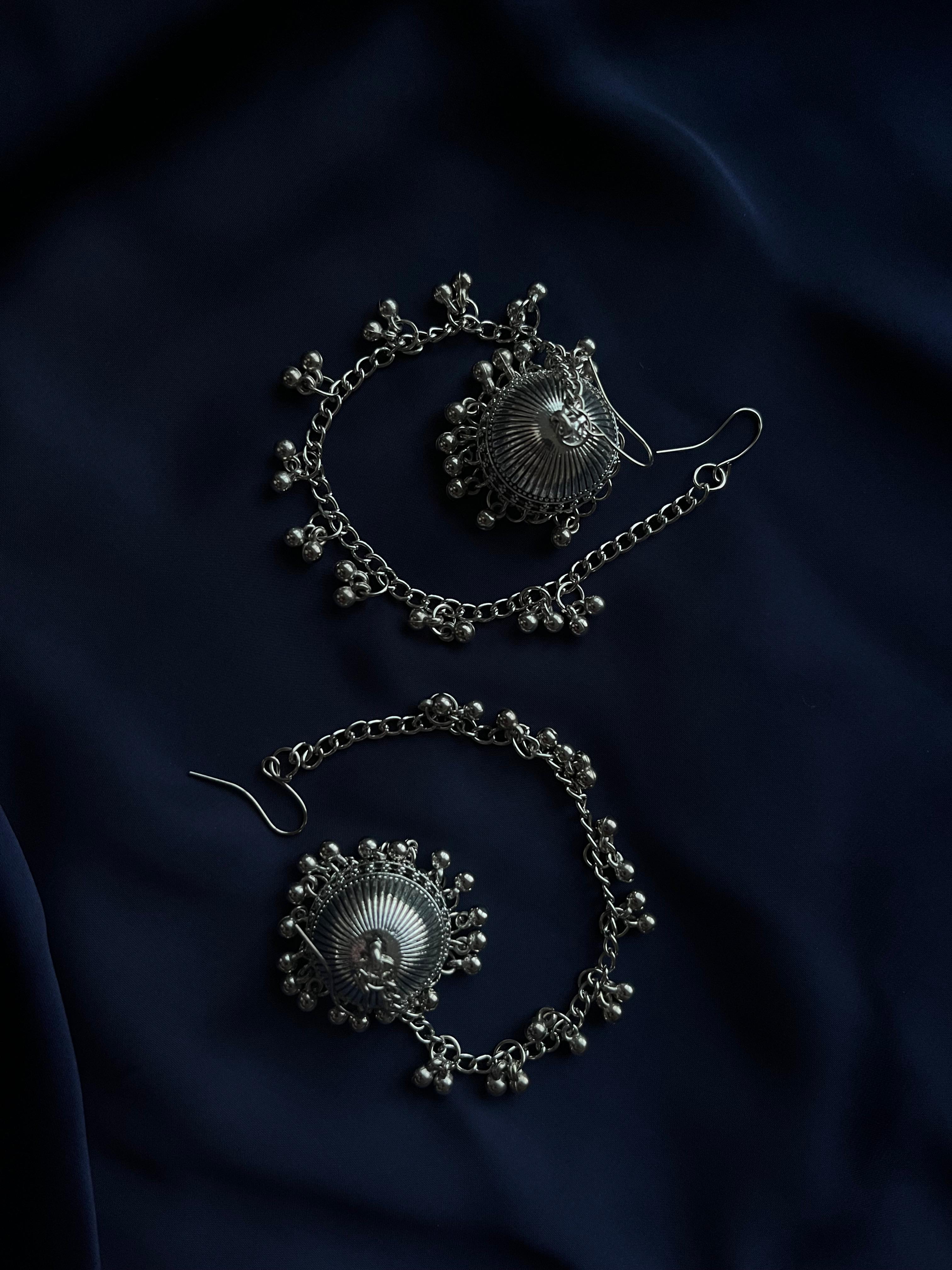 Silver Jhumka with Sahary