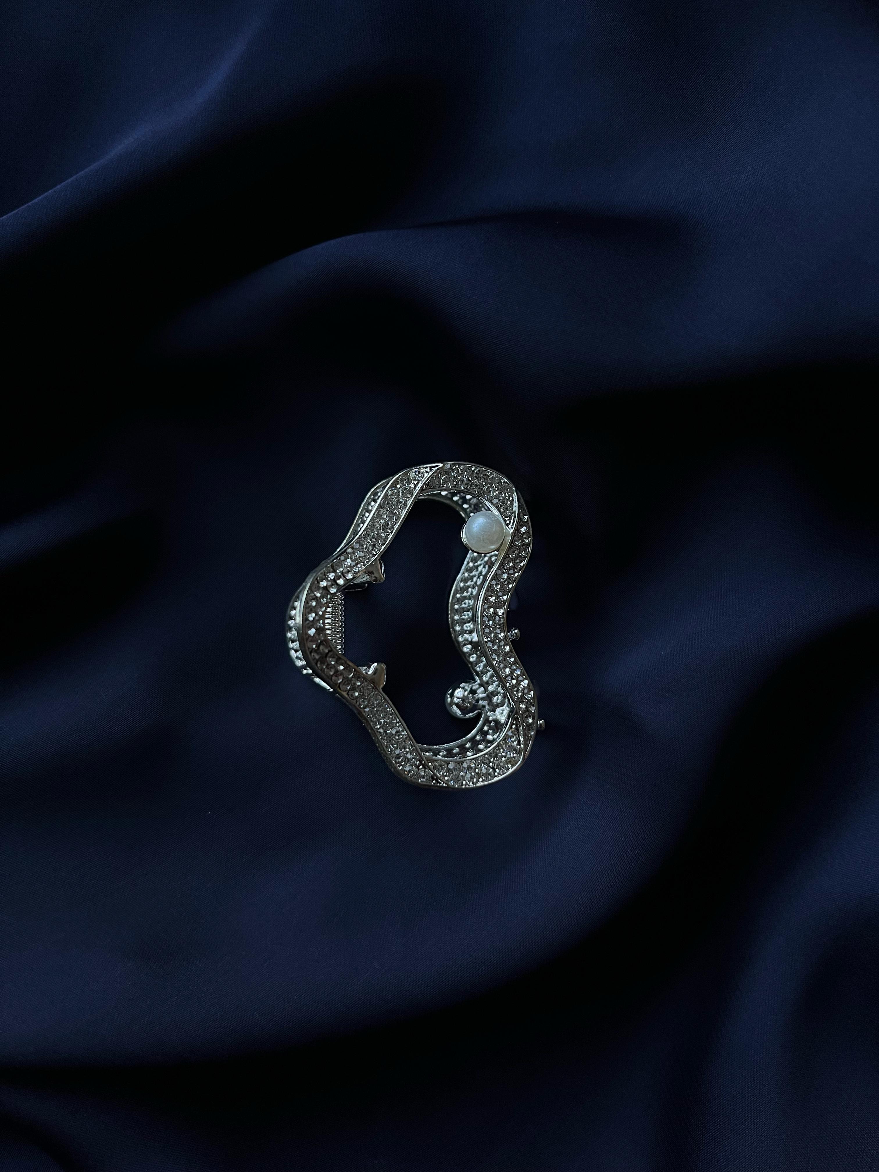 Silver Stone Hair Catcher